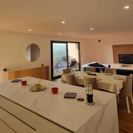 Apartment Sisters -200m2 Centre Ponte da Barca