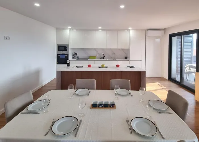 Sisters -200m2 Centre *