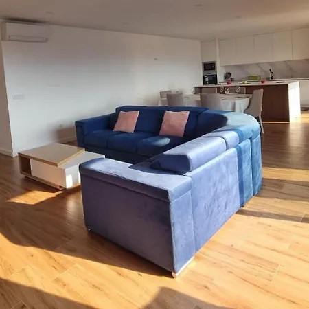 Sisters -200m2 Centre Ponte da Barca